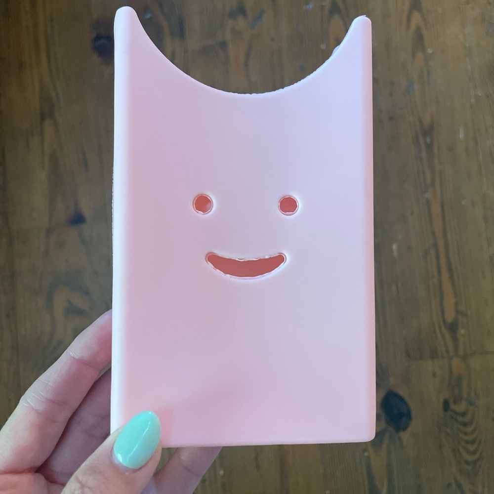 Light pink Bogg bag phone holder